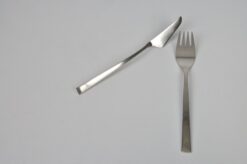 venstrehaands-fiskebestik-til-venstrehaandede-3