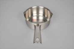 Venstrehånds kasserolle i rustfri stål som kan bruges til induktion