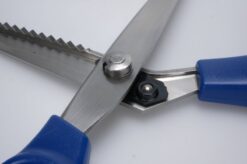 venstrehåndet takkesaks til venstre hånd