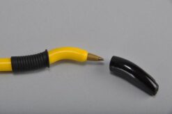 Venstrehånds kuglepen fra Swanneck Pen til venstrehåndede personer